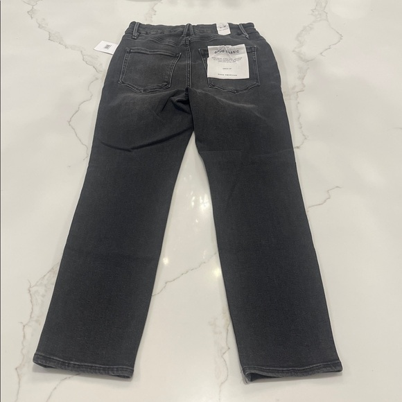 Good American Good Classic Straight Leg Jeans in Black308 - Picture 10 of 10